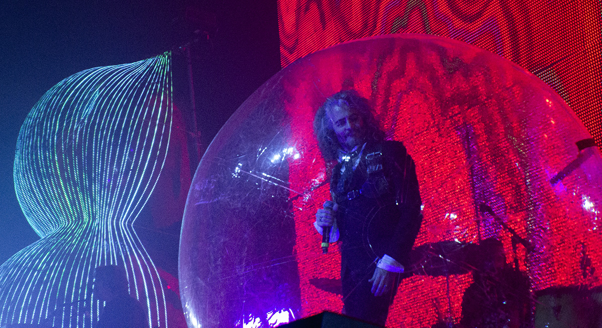 The Flaming Lips play at Mission Ballroom in Denver, April 2022 (Photos: Billy Thieme)